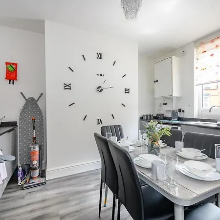 Homestay 16pt2 - Tranquil And Calming In Armley