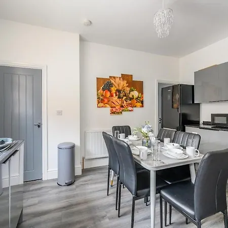 16pt2 - Tranquil And Calming In Armley Homestay *